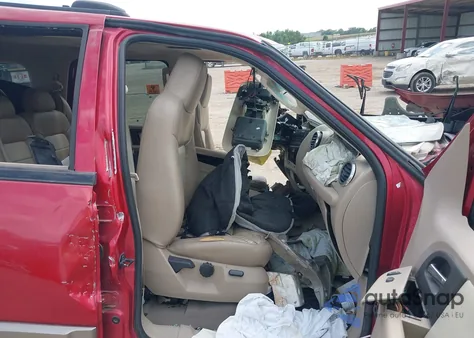 2003 Ford Expedition Eddie Bauer из США, поврежденный, VIN 1FMPU18L03LA04099